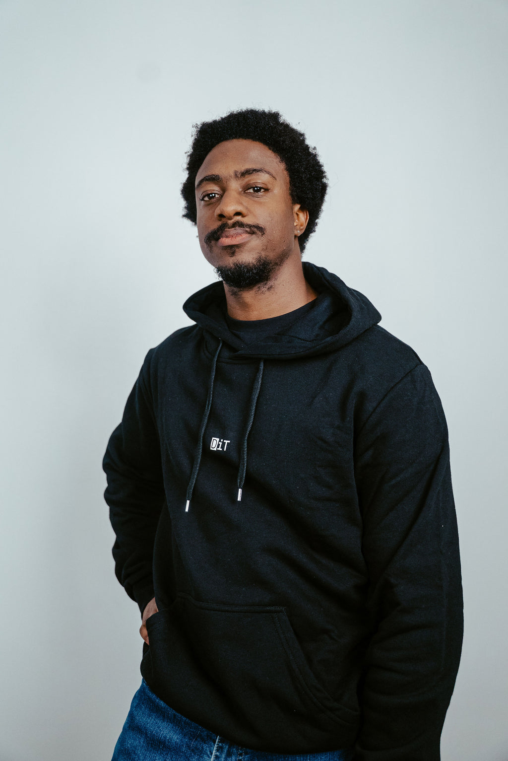 Long sleeve hoodie in discreet design
